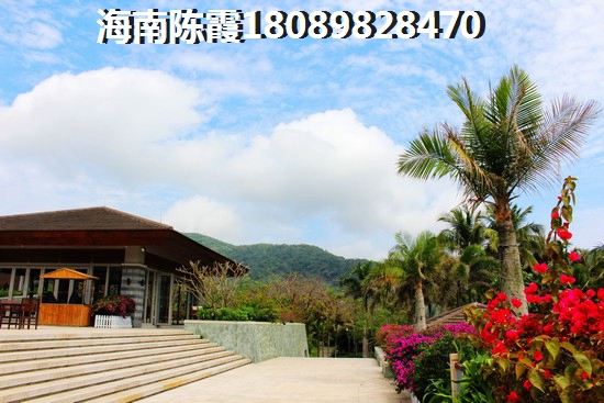 融创·海湾半岛 建筑规划 一字排开，靠山面海